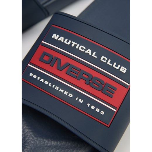 "} Diverse 42 Diverse