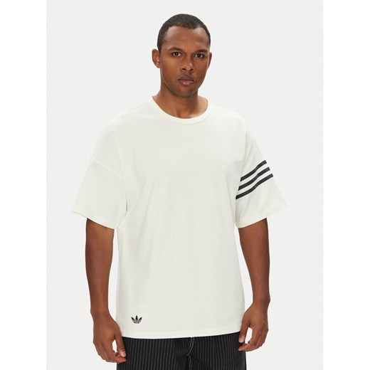 adidas T-Shirt Neuclassics HZ3698 Biały Oversize ze sklepu MODIVO w kategorii T-shirty męskie - zdjęcie 184231947