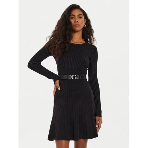 Guess Sukienka dzianinowa W2BK29 Z2YJ2 Czarny Regular Fit ze sklepu MODIVO w kategorii Sukienki - zdjęcie 184233535