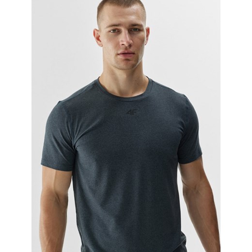 Męska koszulka treningowa 4F 4FWAW24TFTSM1003 - szara ze sklepu Sportstylestory.com w kategorii T-shirty męskie - zdjęcie 184236309