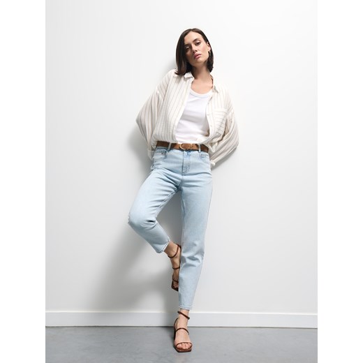 Mohito - Jeansy mom slim push up - niebieski ze sklepu Mohito w kategorii Jeansy damskie - zdjęcie 184239107