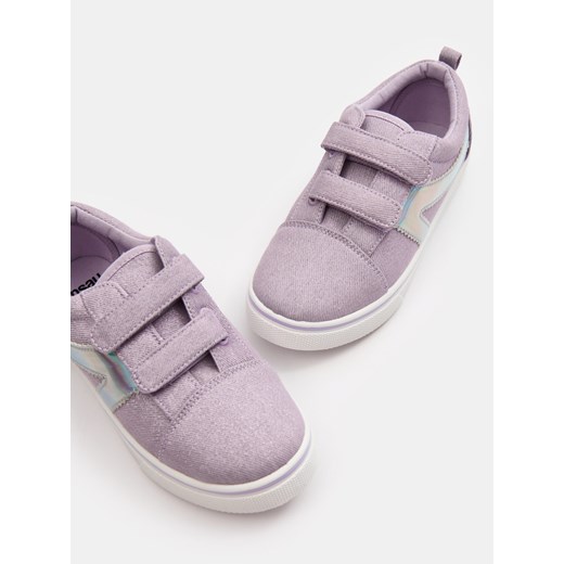 Sinsay - Trampki z efektem holograficznym - fioletowy Sinsay 27 Sinsay