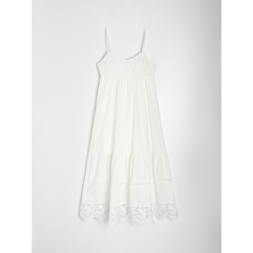 Sukienka biała Sinsay z dekoltem w literę v na ramiączkach 