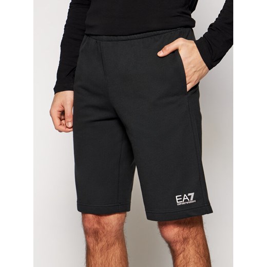 EA7 Emporio Armani Szorty sportowe 8NPS02 PJ05Z 1200 Czarny Regular Fit ze sklepu MODIVO w kategorii Spodenki męskie - zdjęcie 184248406