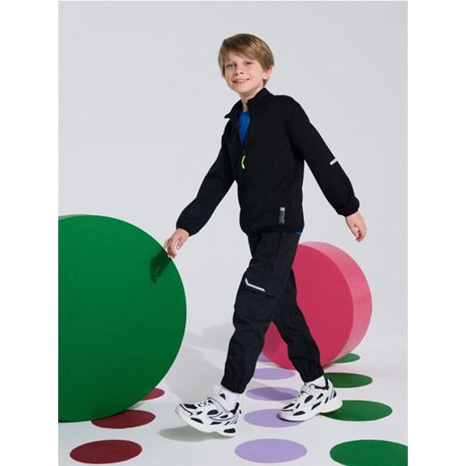 Sinsay - Spodnie sportowe Active - czarny - id: 419FC-99X - marki Sinsay - 184250667 Sinsay - Spodnie sportowe Active - czarny ze sklepu Sinsay w kategorii Spodnie chłopięce - zdjęcie 184250667
