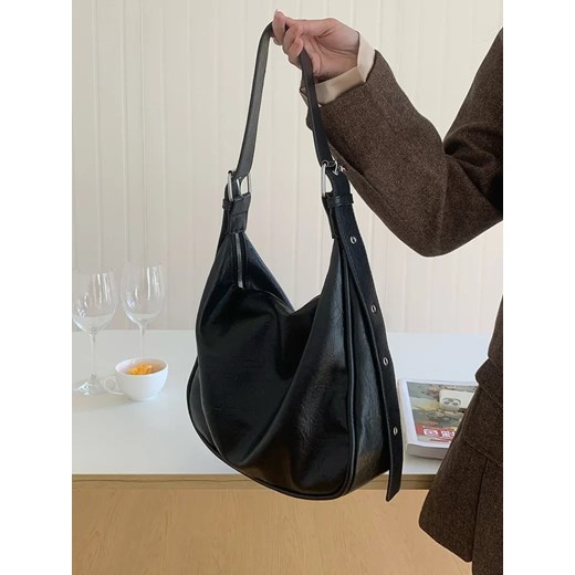 Klasyczna skórzana torba crossbody - Czarny ze sklepu Intimica.pl w kategorii Listonoszki - zdjęcie 184257989