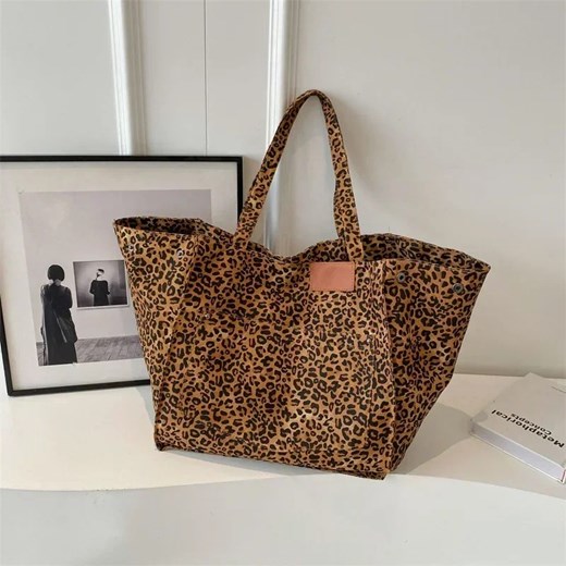 Materiałowa torba shopper w panterkę - Brązowy ze sklepu Intimica.pl w kategorii Torby Shopper bag - zdjęcie 184258115