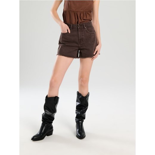 Sinsay - Szorty jeansowe high waist - brązowy ze sklepu Sinsay w kategorii Szorty - zdjęcie 184259176