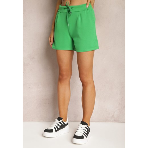 Zielone Szorty High Waist przed Kolano Saxonia ze sklepu renee.pl w kategorii Szorty - zdjęcie 184260987