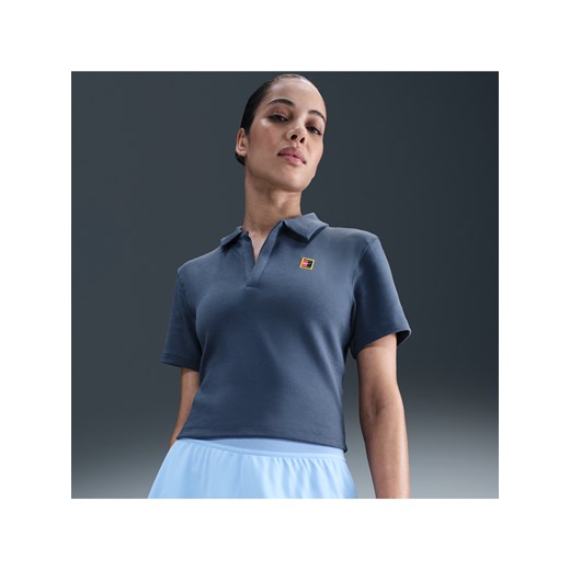 Damska koszulka polo do tenisa o skróconym kroju z krótkim rękawem NikeCourt Heritage - Niebieski ze sklepu Nike poland w kategorii Bluzki damskie - zdjęcie 184264347