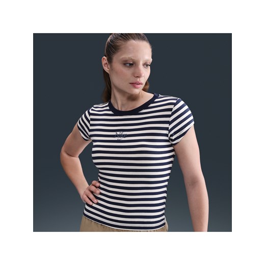 Damski przylegający T-shirt w paski Nike Sportswear - Niebieski ze sklepu Nike poland w kategorii Bluzki damskie - zdjęcie 184264415