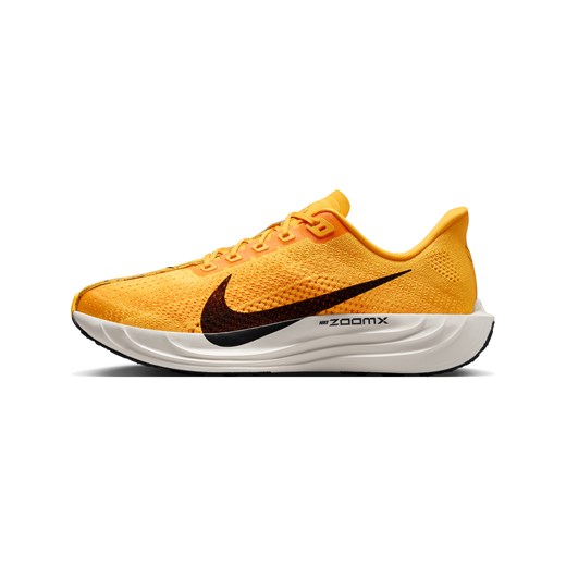 Męskie buty do biegania po asfalcie Nike Pegasus Plus LV8 - Żółty ze sklepu Nike poland w kategorii Buty sportowe męskie - zdjęcie 184264517