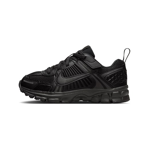 Buty dla małych dzieci Nike Vomero 5 - Czerń ze sklepu Nike poland w kategorii Buty sportowe dziecięce - zdjęcie 184264838