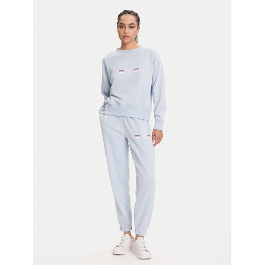Emporio Armani Underwear Dres EW000500 AF10882 U9273 Błękitny Regular Fit ze sklepu MODIVO w kategorii Dresy damskie - zdjęcie 184269417
