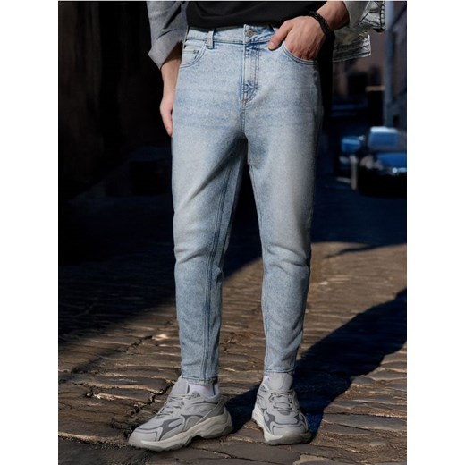 Sinsay - Jeansy cropped carrot - niebieski ze sklepu Sinsay w kategorii Jeansy męskie - zdjęcie 184277225