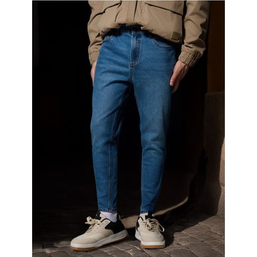 Sinsay - Jeansy cropped carrot - niebieski ze sklepu Sinsay w kategorii Jeansy męskie - zdjęcie 184277226
