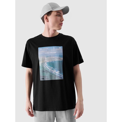 Męski t-shirt oversize z nadrukiem 4F 4FRSS24TTSHM2132 - czarny ze sklepu Sportstylestory.com w kategorii T-shirty męskie - zdjęcie 184280317