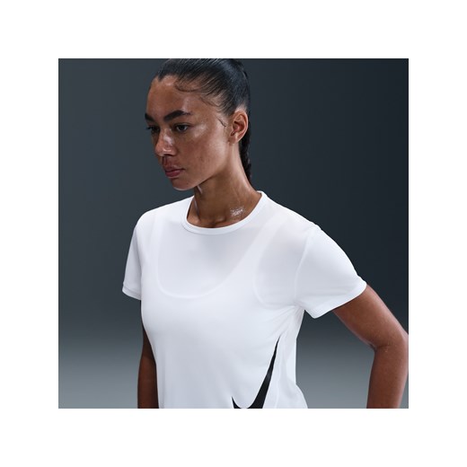 Damska koszulka z krótkim rękawem do biegania Dri-FIT Nike Tempo Swoosh Run - Biel ze sklepu Nike poland w kategorii Bluzki damskie - zdjęcie 184284215
