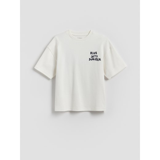 Reserved - Bawełniany t-shirt z nadrukiem - złamana biel ze sklepu Reserved w kategorii T-shirty chłopięce - zdjęcie 184289275