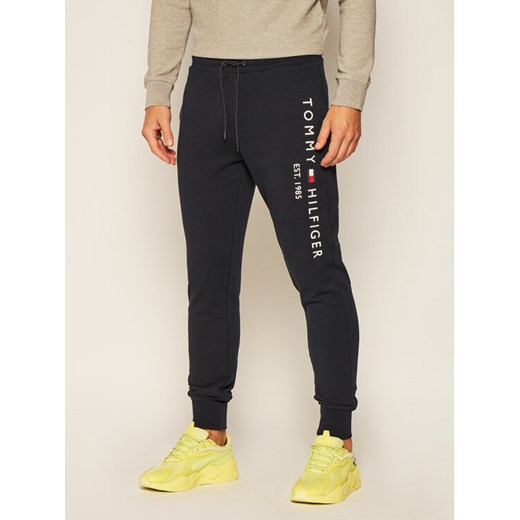 Tommy Hilfiger Spodnie dresowe Basic Branded MW0MW08388 Granatowy Regular Fit ze sklepu MODIVO w kategorii Spodnie męskie - zdjęcie 184295855