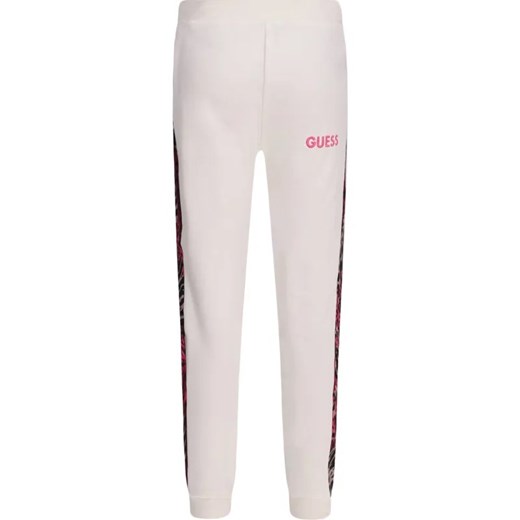 Guess Spodnie dresowe | Regular Fit ze sklepu Gomez Fashion Store w kategorii Spodnie dziewczęce - zdjęcie 184296766