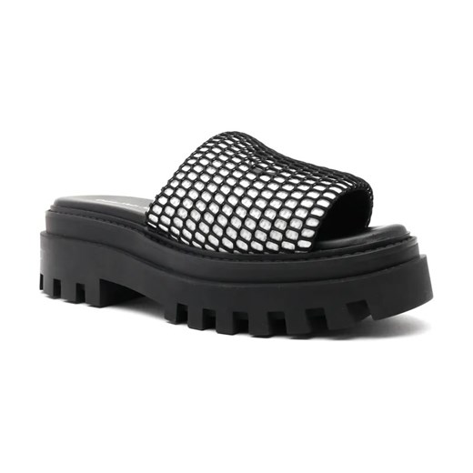 Calvin Klein Jeans Klapki TOOTHY COMBAT ze sklepu Gomez Fashion Store w kategorii Klapki damskie - zdjęcie 184302368
