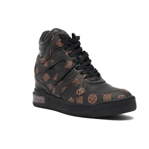 Guess Sneakersy LISA | z dodatkiem skóry ze sklepu Gomez Fashion Store w kategorii Buty sportowe damskie - zdjęcie 184303007