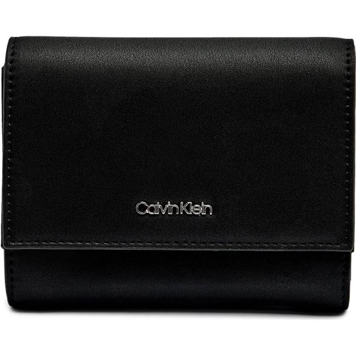 Calvin Klein Portfel ze sklepu Gomez Fashion Store w kategorii Portfele damskie - zdjęcie 184318859