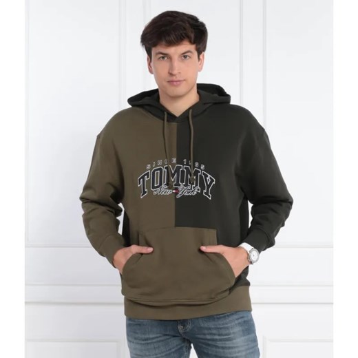 Tommy Jeans Bluza TJM RLX VARSITY TWO-TONE HOODIE | Loose fit ze sklepu Gomez Fashion Store w kategorii Bluzy męskie - zdjęcie 184334345