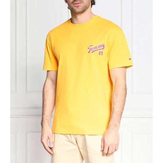 Tommy Jeans T-shirt CLSC COLLEGE 85 LOGO TEE | Regular Fit ze sklepu Gomez Fashion Store w kategorii T-shirty męskie - zdjęcie 184338155