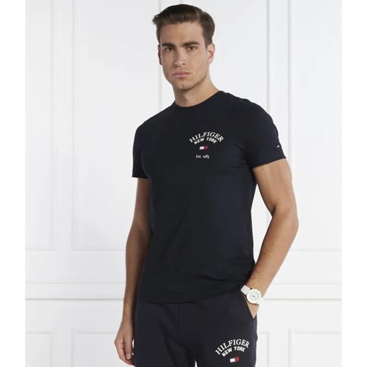Tommy Hilfiger T-shirt ARCH VARSITY | Slim Fit ze sklepu Gomez Fashion Store w kategorii T-shirty męskie - zdjęcie 184343866