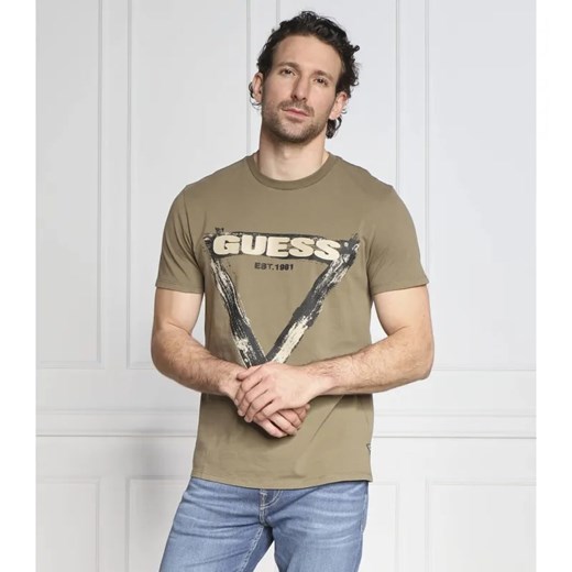 GUESS T-shirt SS BSC BRUSHED TRIANGLE TEE | Classic fit ze sklepu Gomez Fashion Store w kategorii T-shirty męskie - zdjęcie 184343939