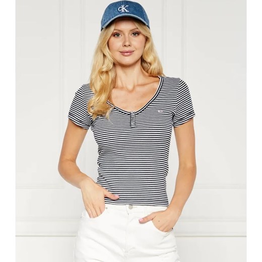 Tommy Jeans T-shirt HENLEY | Slim Fit ze sklepu Gomez Fashion Store w kategorii Bluzki damskie - zdjęcie 184345467