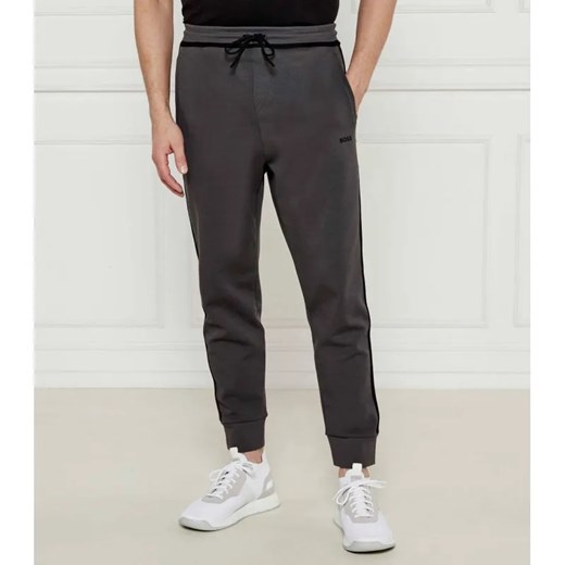 BOSS GREEN Spodnie dresowe Hadiko Tape | Regular Fit ze sklepu Gomez Fashion Store w kategorii Spodnie męskie - zdjęcie 184352468