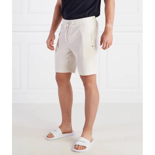 Tommy Hilfiger Szorty Heavyweight Knits | Regular Fit ze sklepu Gomez Fashion Store w kategorii Spodenki męskie - zdjęcie 184356175