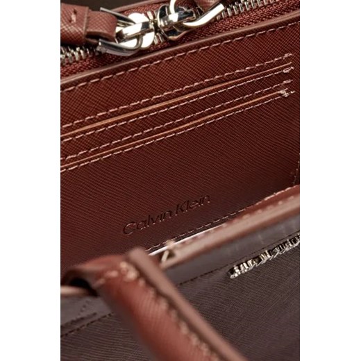 Calvin Klein Kuferek Saffiano Calvin Klein One Size Gomez Fashion Store okazja