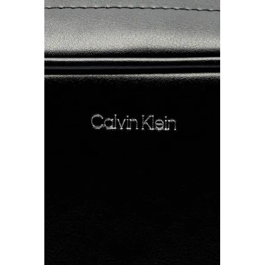 Calvin Klein Kosmetyczka Calvin Klein One Size okazyjna cena Gomez Fashion Store