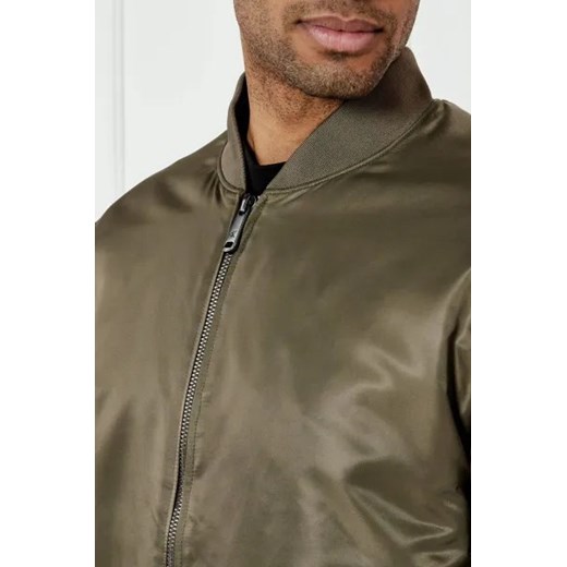 Calvin Klein Jeans Satynowa kurtka bomber HERO | Regular Fit S promocyjna cena Gomez Fashion Store