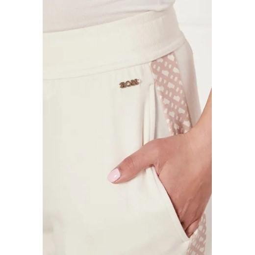 BOSS BLACK Spodnie dresowe Monogram_Pants Cuff | Regular Fit | z dodatkiem L promocja Gomez Fashion Store