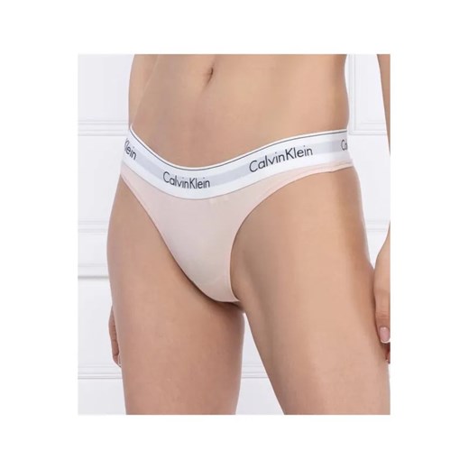 Calvin Klein Underwear Stringi ze sklepu Gomez Fashion Store w kategorii Majtki damskie - zdjęcie 184502956