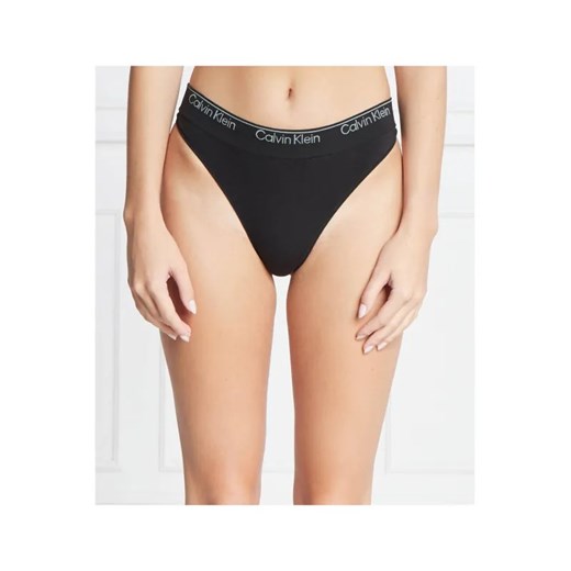 Calvin Klein Underwear Stringi ze sklepu Gomez Fashion Store w kategorii Majtki damskie - zdjęcie 184503268
