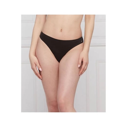 Tommy Hilfiger Stringi ze sklepu Gomez Fashion Store w kategorii Majtki damskie - zdjęcie 184503295