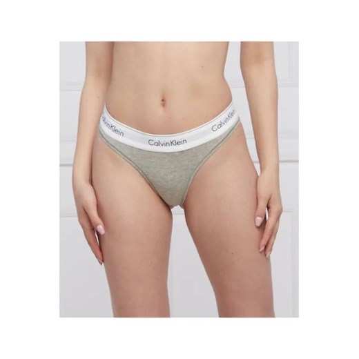 Calvin Klein Underwear Stringi ze sklepu Gomez Fashion Store w kategorii Majtki damskie - zdjęcie 184503857