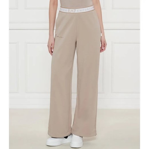 EA7 Spodnie dresowe | flare fit ze sklepu Gomez Fashion Store w kategorii Spodnie damskie - zdjęcie 184505077