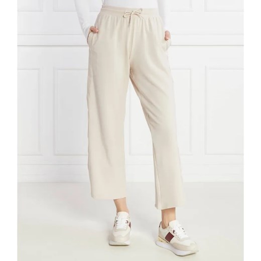 Tommy Hilfiger Spodnie dresowe | Relaxed fit ze sklepu Gomez Fashion Store w kategorii Spodnie damskie - zdjęcie 184505529