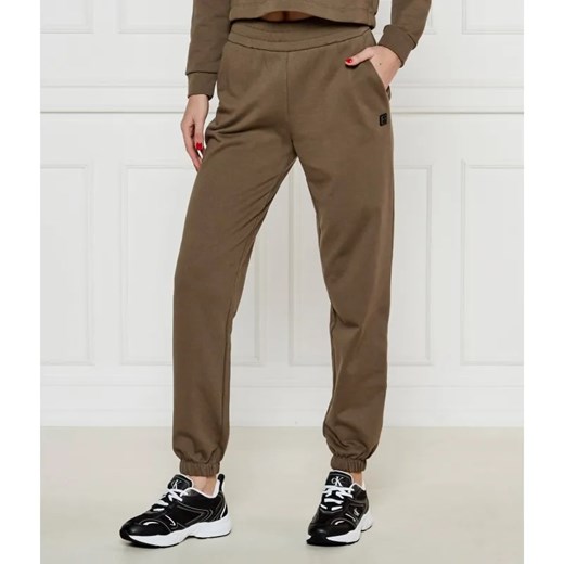 Armani Exchange Spodnie dresowe | Regular Fit ze sklepu Gomez Fashion Store w kategorii Spodnie damskie - zdjęcie 184506465
