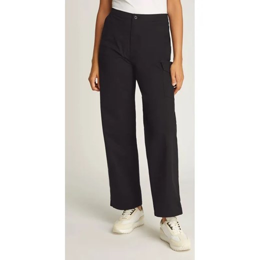 Calvin Klein Jeans Spodnie cargo | Regular Fit ze sklepu Gomez Fashion Store w kategorii Spodnie damskie - zdjęcie 184507045