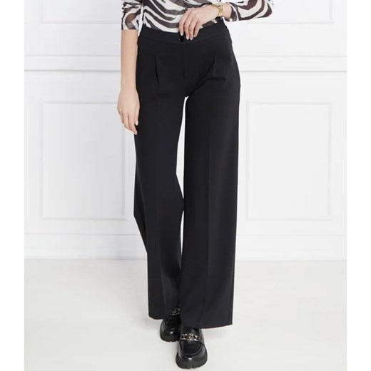 Marc Cain Spodnie | flare fit | high waist ze sklepu Gomez Fashion Store w kategorii Spodnie damskie - zdjęcie 184508238