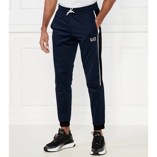 EA7 Spodnie dresowe | Regular Fit ze sklepu Gomez Fashion Store w kategorii Spodnie męskie - zdjęcie 184508678