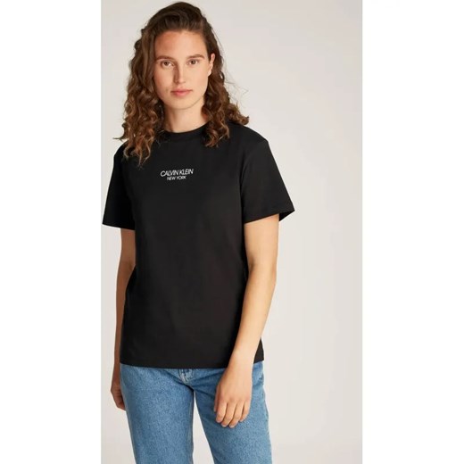Calvin Klein T-shirt NEWYORK | Regular Fit ze sklepu Gomez Fashion Store w kategorii Bluzki damskie - zdjęcie 184508967